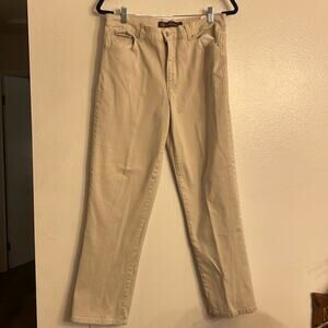 Pair of 2 Gloria Vanderbilt Amanda Jeans
